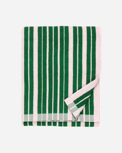 raide bath towel