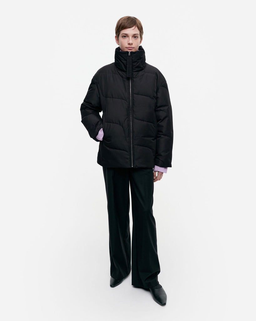 tekstuuri taifuuni down coat - black – Marimekko Vancouver