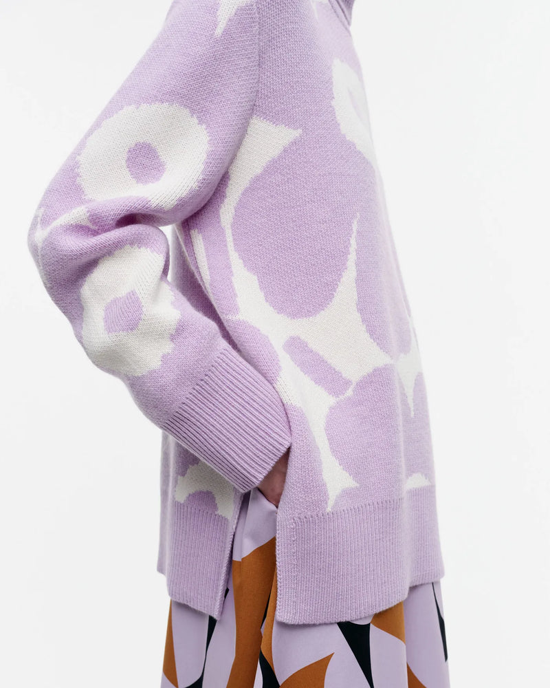Opaakki Unikko - Lavender - Knitted Wool Turtleneck Pullover