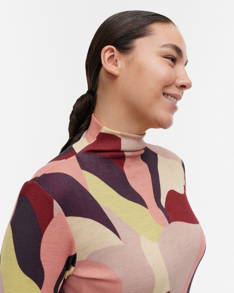 veduta kamelia wool turtleneck shirt