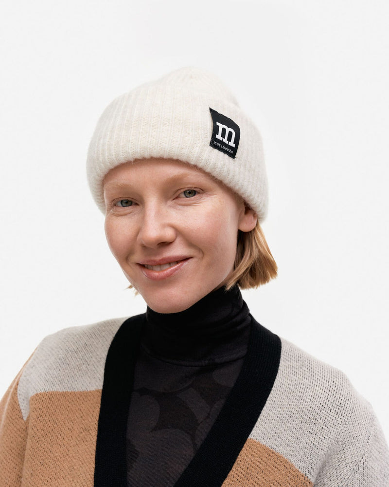 pjettar solid knitted toque - cream