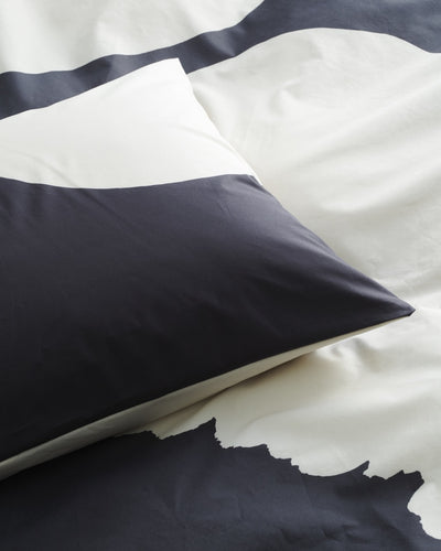 iso unikko pillowcase