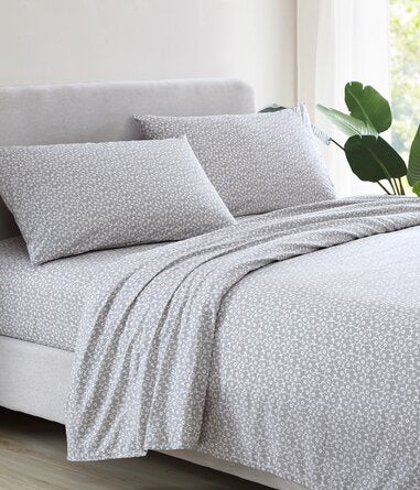 pikkuinen unikko grey sheet set queen