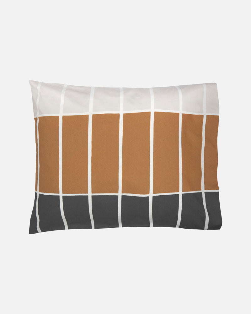 tiiliskivi pillowcase - tri color